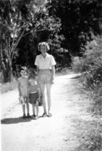 086-Joyce-Elaine-and-Ricky-off-for-a-walk-April-56.jpg